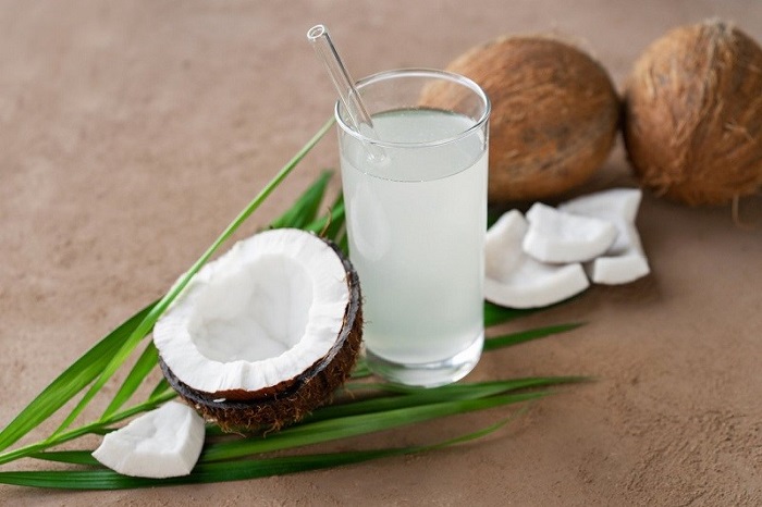 Nước dừa bao nhiêu calo? Thời điểm uống nước dừa phù hợp nhất